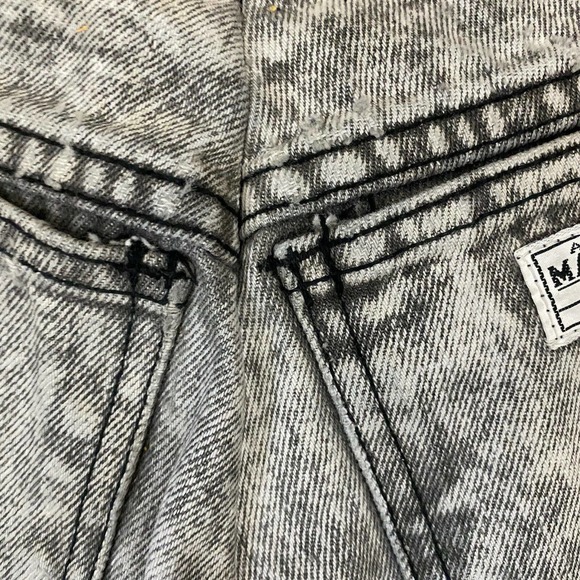 Vintage Dusted Denim Trucker Acid Wash Jeans - Picture 10 of 12